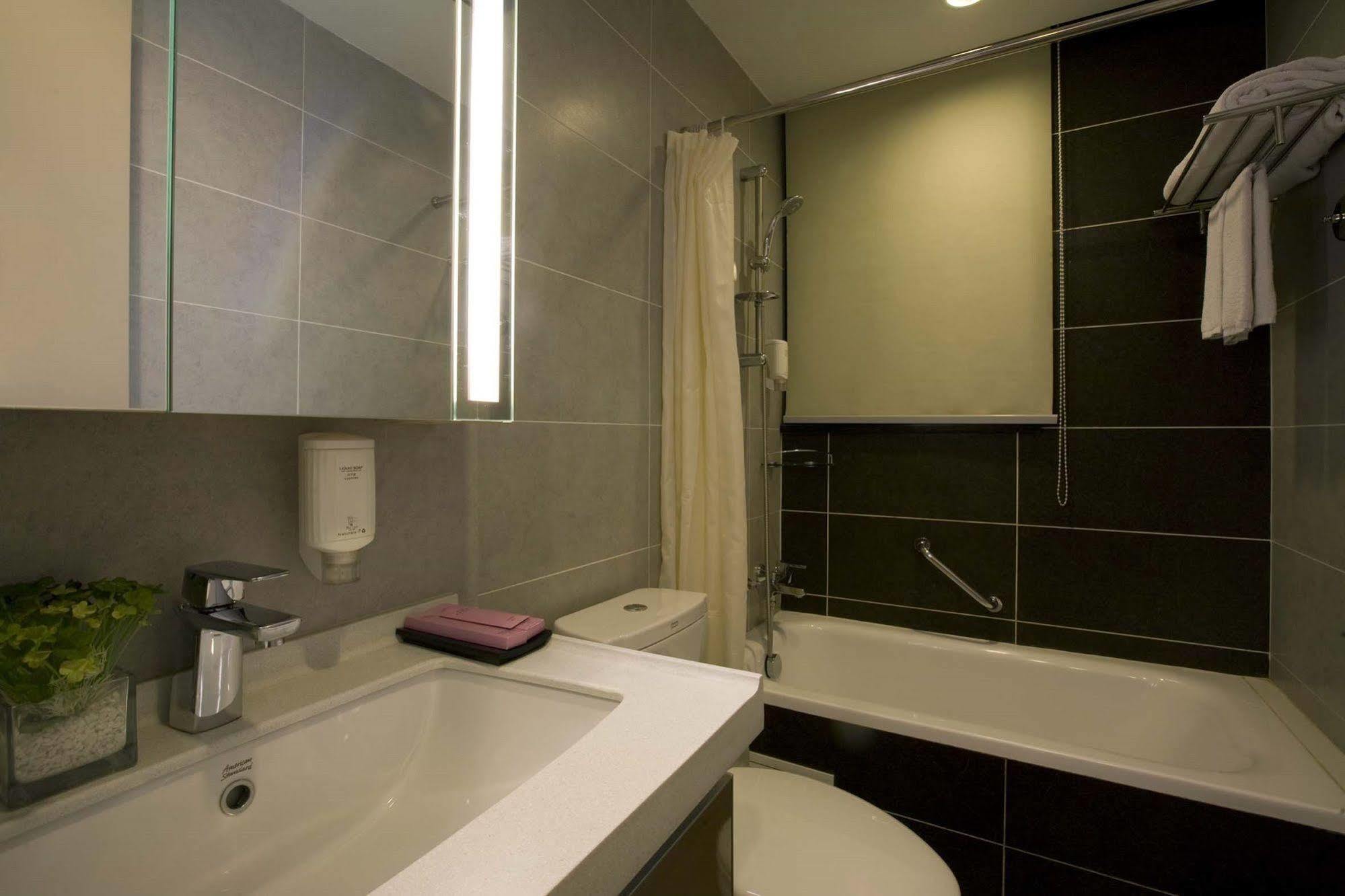 Citadines Aparthotel Xingqing Palace Xi'An Сиан Екстериор снимка